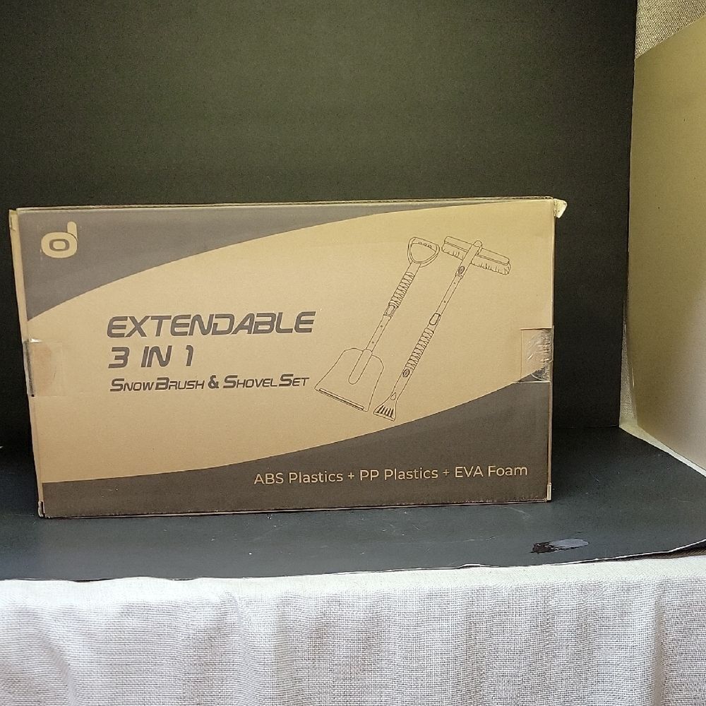 Odoland Extendable 3 in‎ 1 Snow Brush & Shovel Set NIB